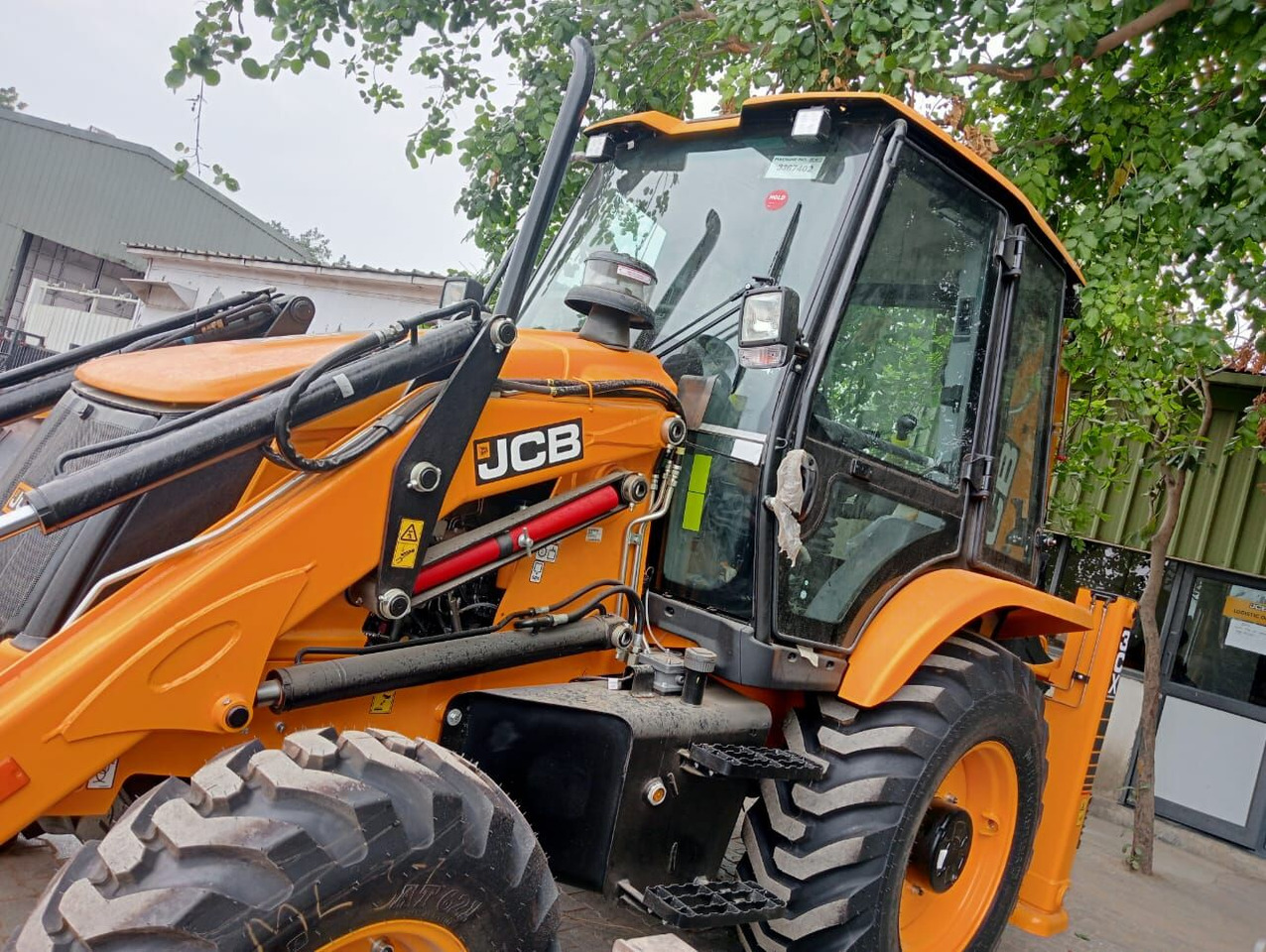 New JCB 3CX backhoe loader - Ровокопач: слика 2 New JCB 3CX backhoe loader - Ровокопач: слика 2