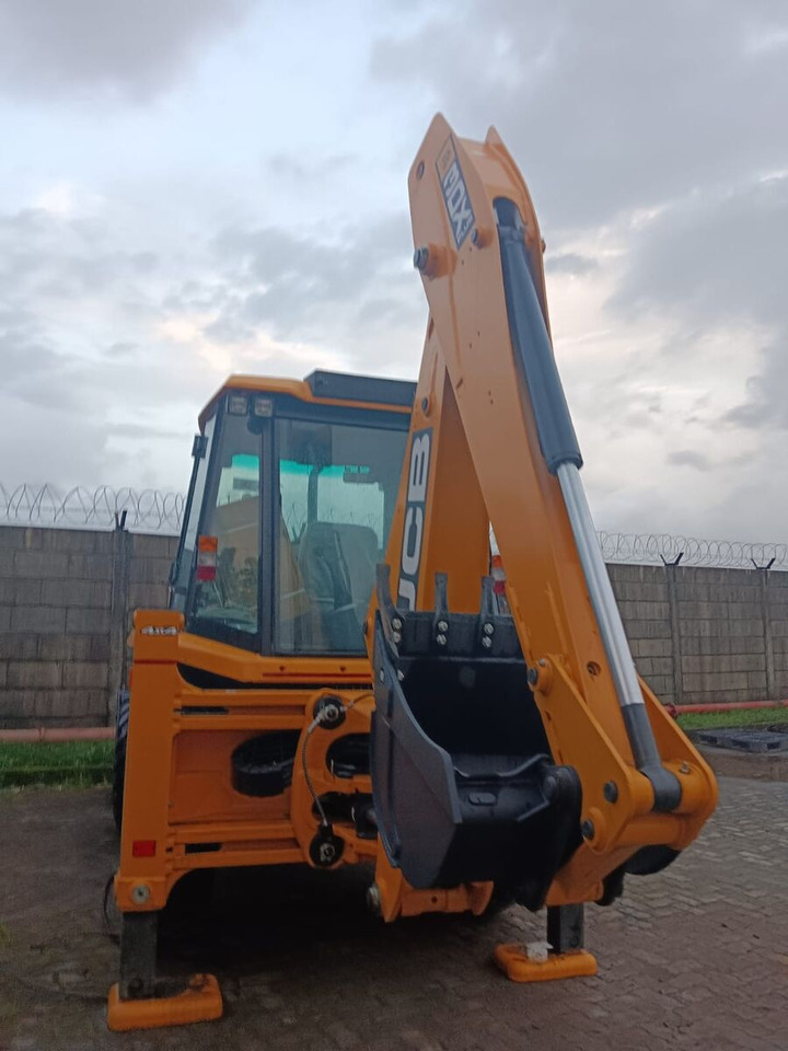 New JCB 3DX backhoe loader - Ровокопач: слика 3 New JCB 3DX backhoe loader - Ровокопач: слика 3