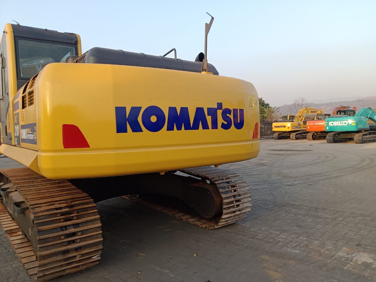 New Komatsu PC210 tracked excavator - Багер гасеничар: слика 3 New Komatsu PC210 tracked excavator - Багер гасеничар: слика 3