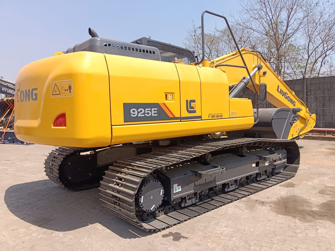 New LiuGong 925E tracked excavator - Багер гасеничар: слика 1 New LiuGong 925E tracked excavator - Багер гасеничар: слика 1
