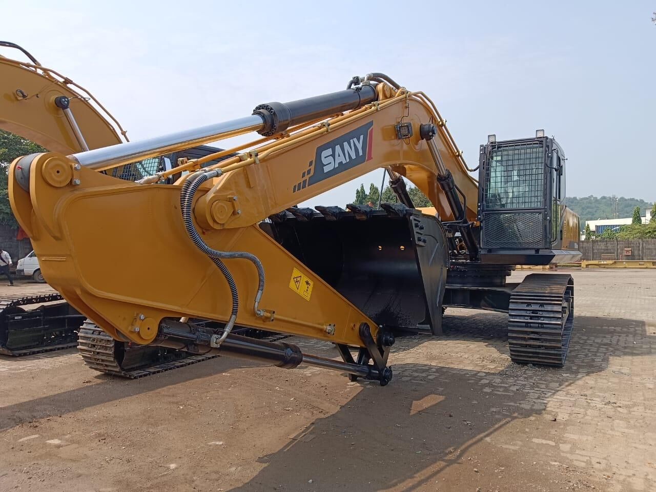 New Sany SY350C-9HD SPARC tracked excavator - Багер гасеничар: слика 4 New Sany SY350C-9HD SPARC tracked excavator - Багер гасеничар: слика 4