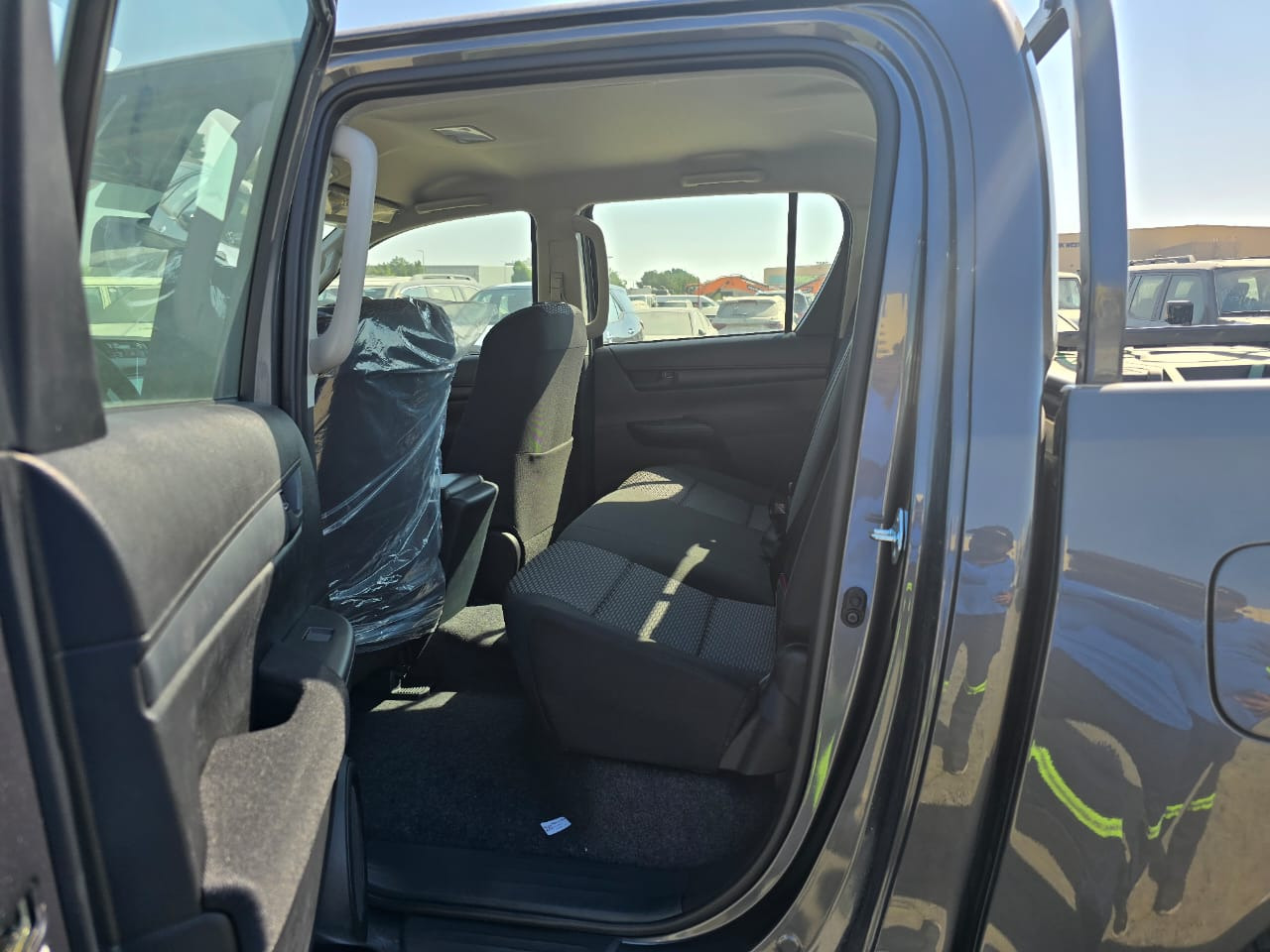 TOYOTA HILUX ACTIVE DOUBLE CAB - Пикап, Комби со двојна кабина: слика 3 TOYOTA HILUX ACTIVE DOUBLE CAB - Пикап, Комби со двојна кабина: слика 3