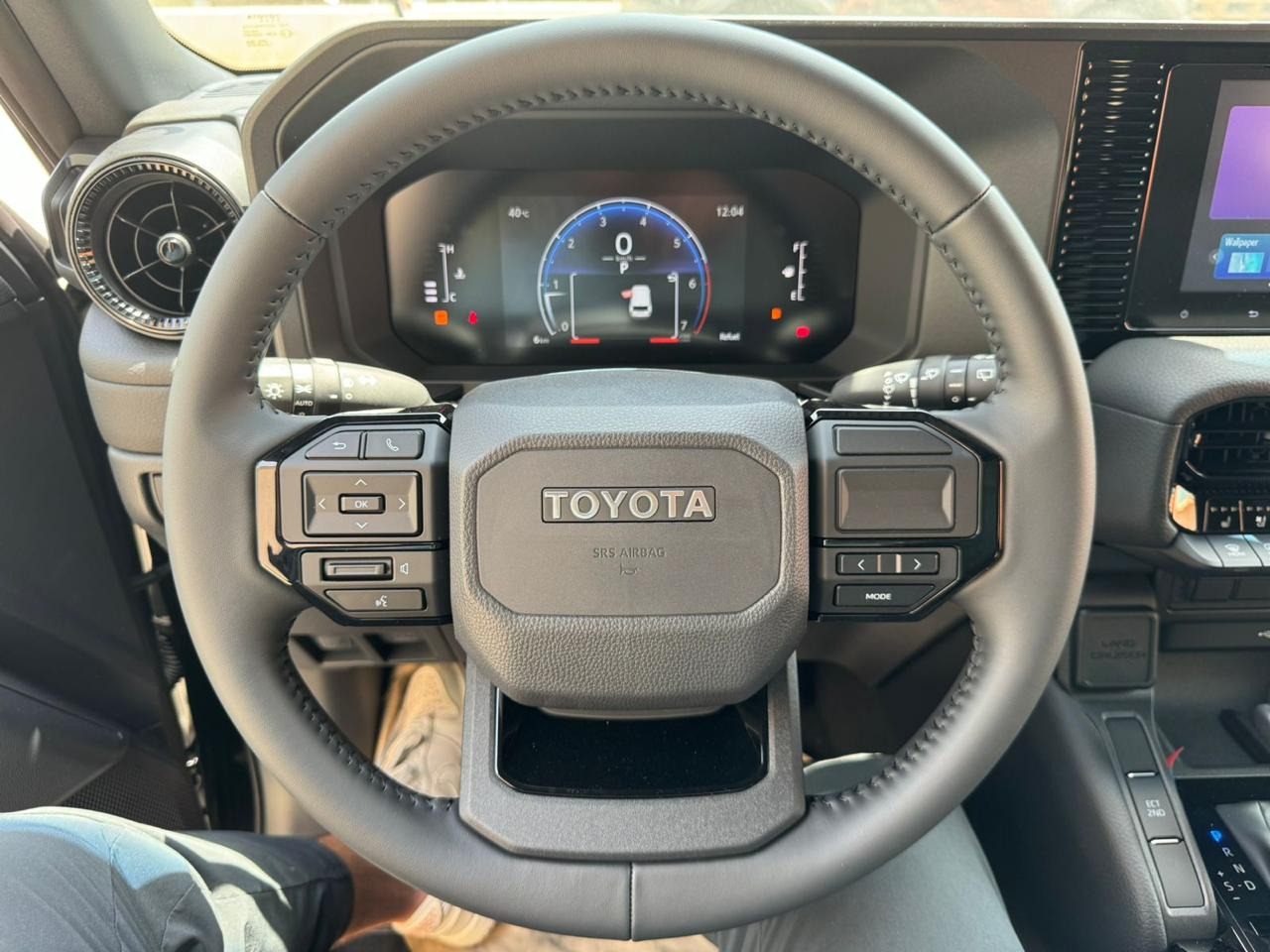 Toyota Prado - Автомобил: слика 1 Toyota Prado - Автомобил: слика 1