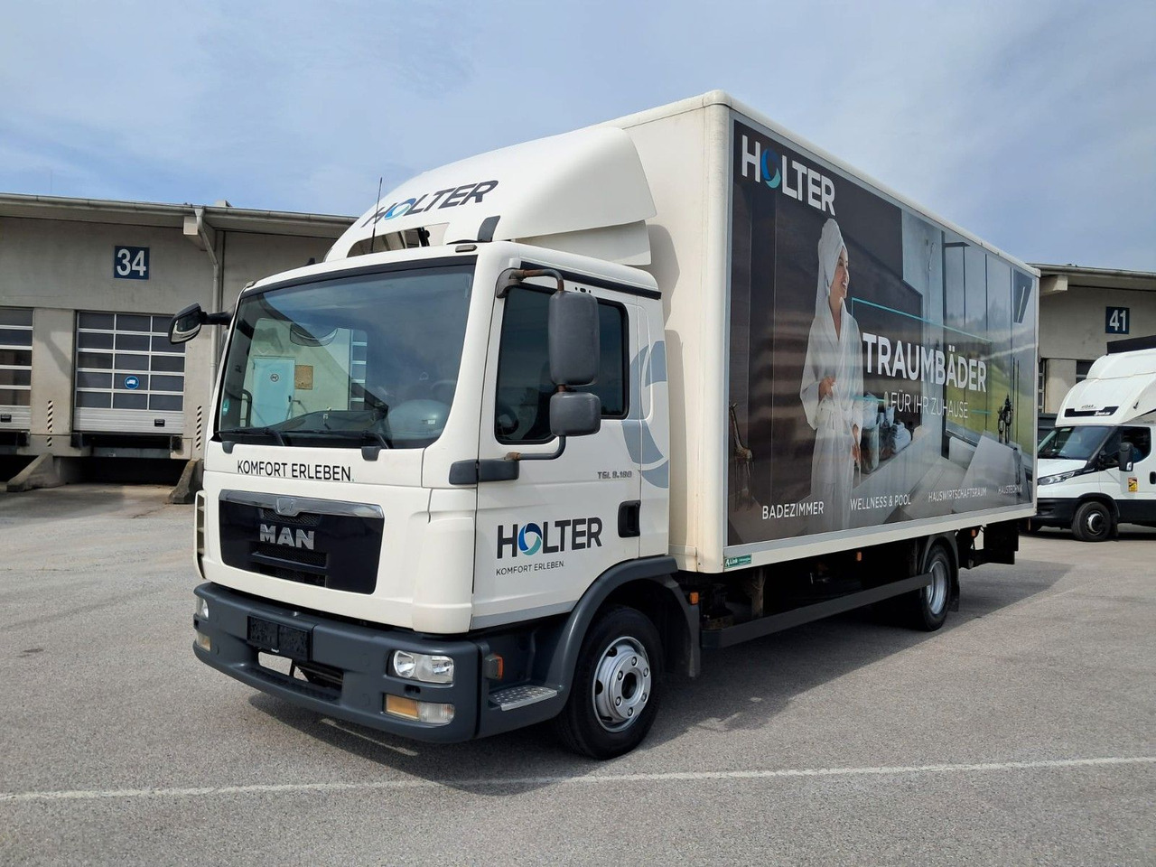 MAN TGL 8.180 Koffer mit LBW | Klima | Diff. | Tempo - Камион сандучар: слика 1 MAN TGL 8.180 Koffer mit LBW | Klima | Diff. | Tempo - Камион сандучар: слика 1