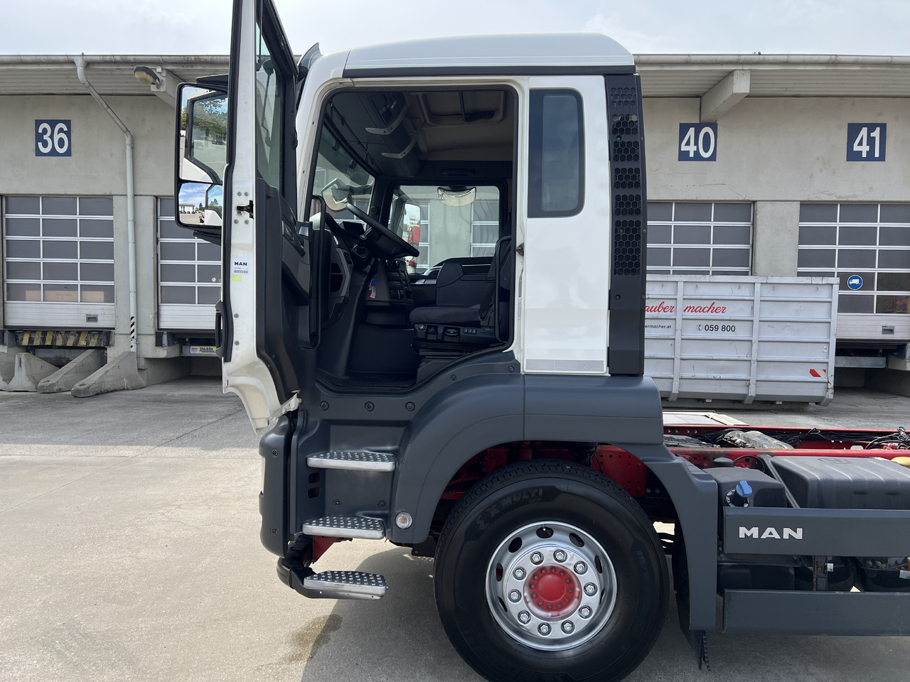 Камион со кабинска шасија MAN TGS 26 510 Lenk-Liftachse | Retarder | Klima: слика 15