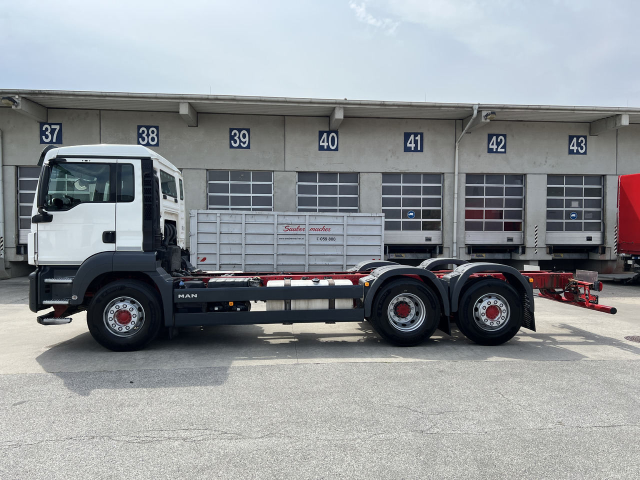 MAN TGS 26 510 Lenk-Liftachse | Retarder | Klima - Камион со кабинска шасија: слика 4 MAN TGS 26 510 Lenk-Liftachse | Retarder | Klima - Камион со кабинска шасија: слика 4