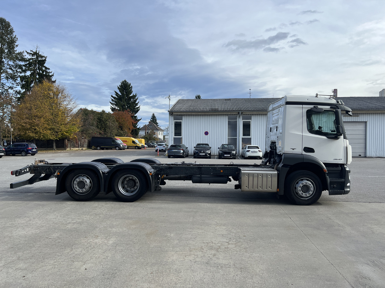 MERCEDES-BENZ Antos 25 40 | Standheizung | Klima | Liftachse - Камион со кабинска шасија: слика 5 MERCEDES-BENZ Antos 25 40 | Standheizung | Klima | Liftachse - Камион со кабинска шасија: слика 5