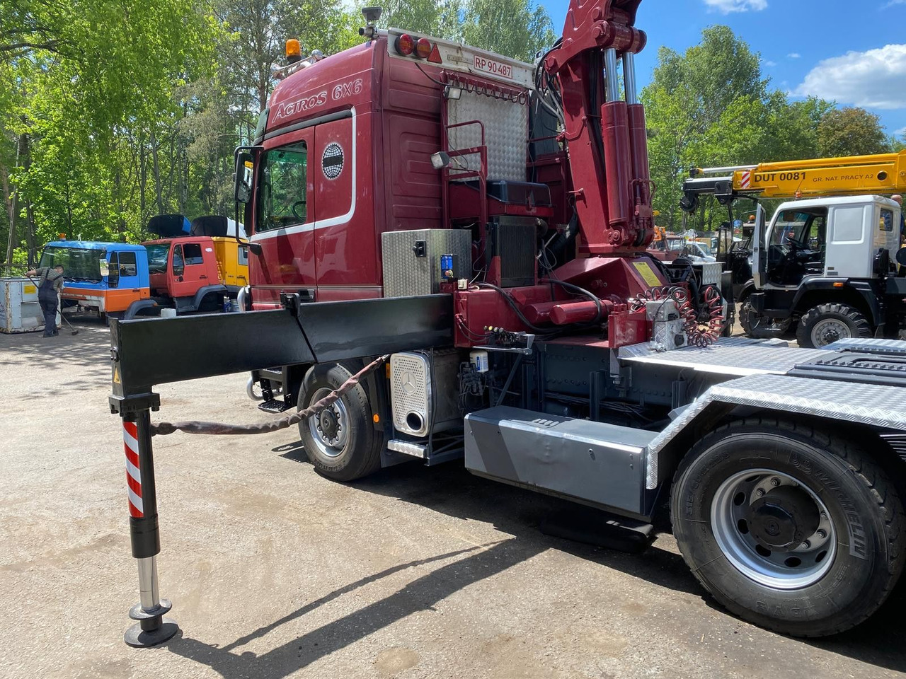 Mercedes-Benz ACTROS 3348 Kran HMF3720K4 Fly-Jip Fun k Klima - Камион со кран: слика 5 Mercedes-Benz ACTROS 3348 Kran HMF3720K4 Fly-Jip Fun k Klima - Камион со кран: слика 5