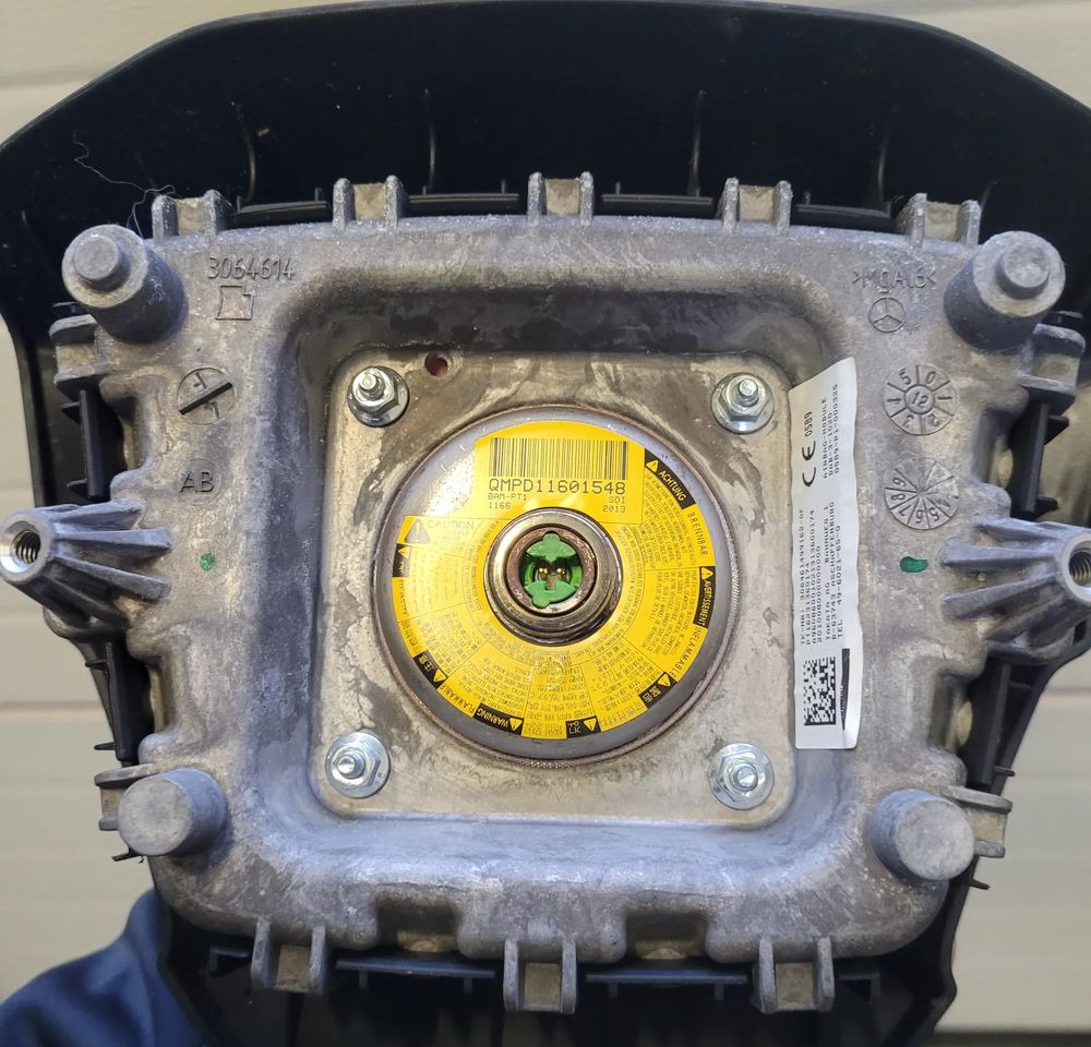 AIR BAG PODUSZKA MERCEDES  ACTROS MP4 - Волан за Камион: слика 2 AIR BAG PODUSZKA MERCEDES  ACTROS MP4 - Волан за Камион: слика 2