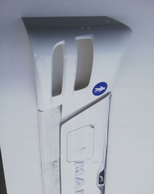 ATRAPA GRILL MASKA MAN NEOPLAN AUTOBUS - Хауба за Автобус: слика 2 ATRAPA GRILL MASKA MAN NEOPLAN AUTOBUS - Хауба за Автобус: слика 2