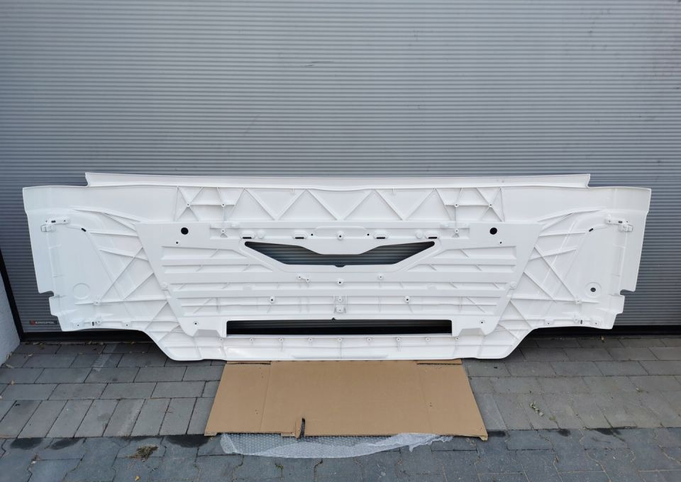 ATRAPA MASKA MAN TGX E6 RAL 9010 ORYGINAŁ - Хауба за Камион: слика 4 ATRAPA MASKA MAN TGX E6 RAL 9010 ORYGINAŁ - Хауба за Камион: слика 4