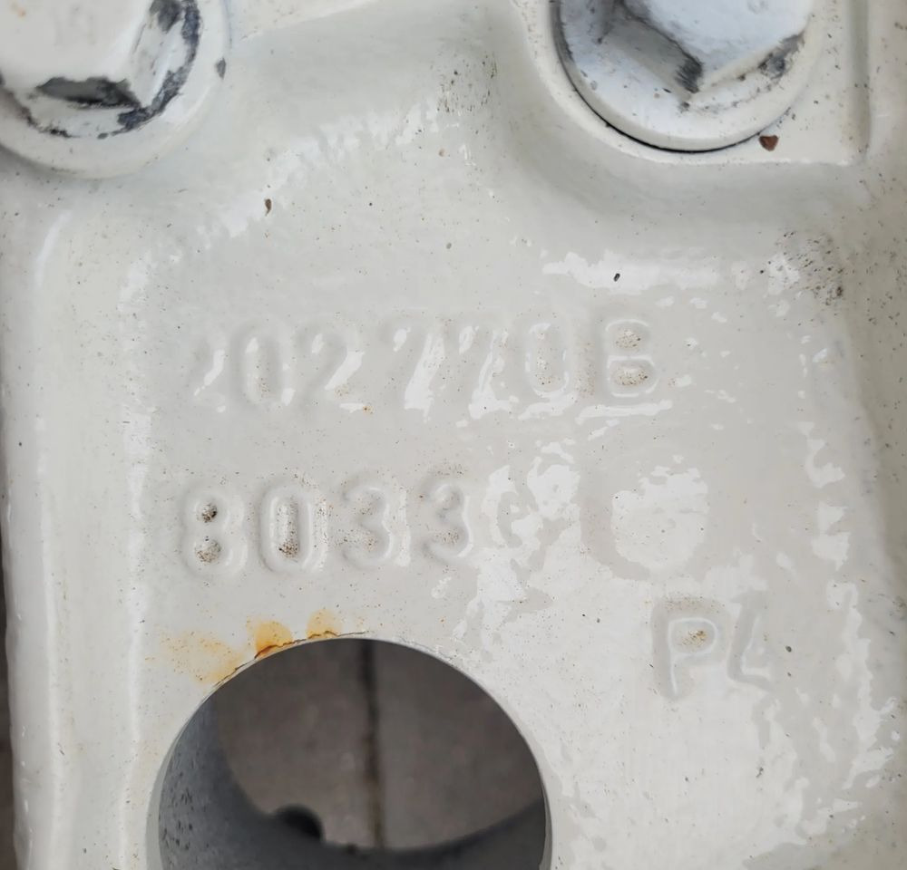 BELKA ZDERZAK VOLVO FMX ORYGINAŁ 21718915 CHWALIM116 - Браник за Камион: слика 4 BELKA ZDERZAK VOLVO FMX ORYGINAŁ 21718915 CHWALIM116 - Браник за Камион: слика 4