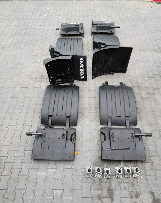 Нов Блатобран BŁOTNIKI NADKOLE 2 OS VOLVO FH4 NOWY ORYGINAŁ: слика 1