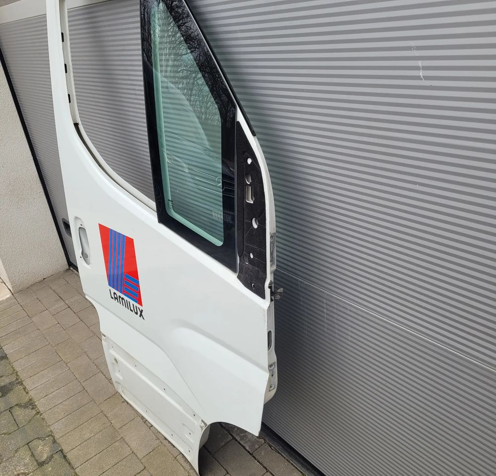 DRZWI IVECO DALI NM RH LUB LH ORYGINAŁ CHWALIM116 - Каросерија и екстериер за Камион: слика 3 DRZWI IVECO DALI NM RH LUB LH ORYGINAŁ CHWALIM116 - Каросерија и екстериер за Камион: слика 3