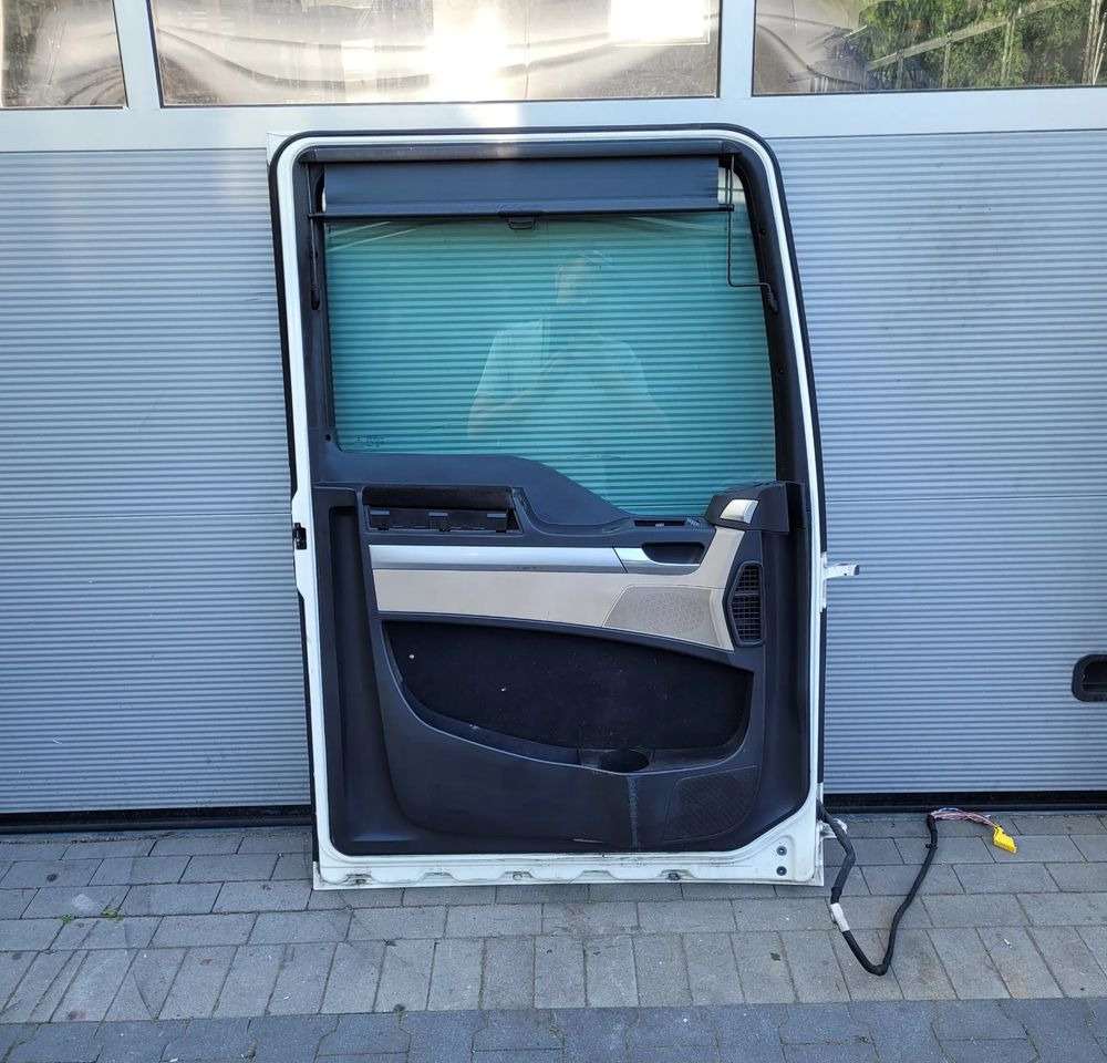 DRZWI MAN TGX LEWE LIFT RAL 9010 ORYGINAŁ CHWALIM116 - Врата и делови за Камион: слика 4 DRZWI MAN TGX LEWE LIFT RAL 9010 ORYGINAŁ CHWALIM116 - Врата и делови за Камион: слика 4