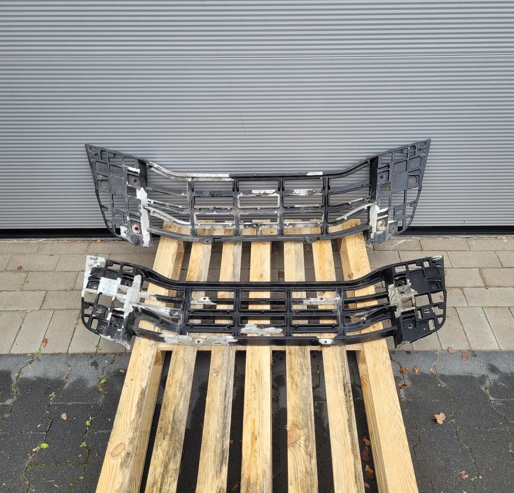 GRILL ŁAWKA MOCOWANIE IVECO S WAY 5802304012 CHWALIM116 - Решетка за Камион: слика 1 GRILL ŁAWKA MOCOWANIE IVECO S WAY 5802304012 CHWALIM116 - Решетка за Камион: слика 1