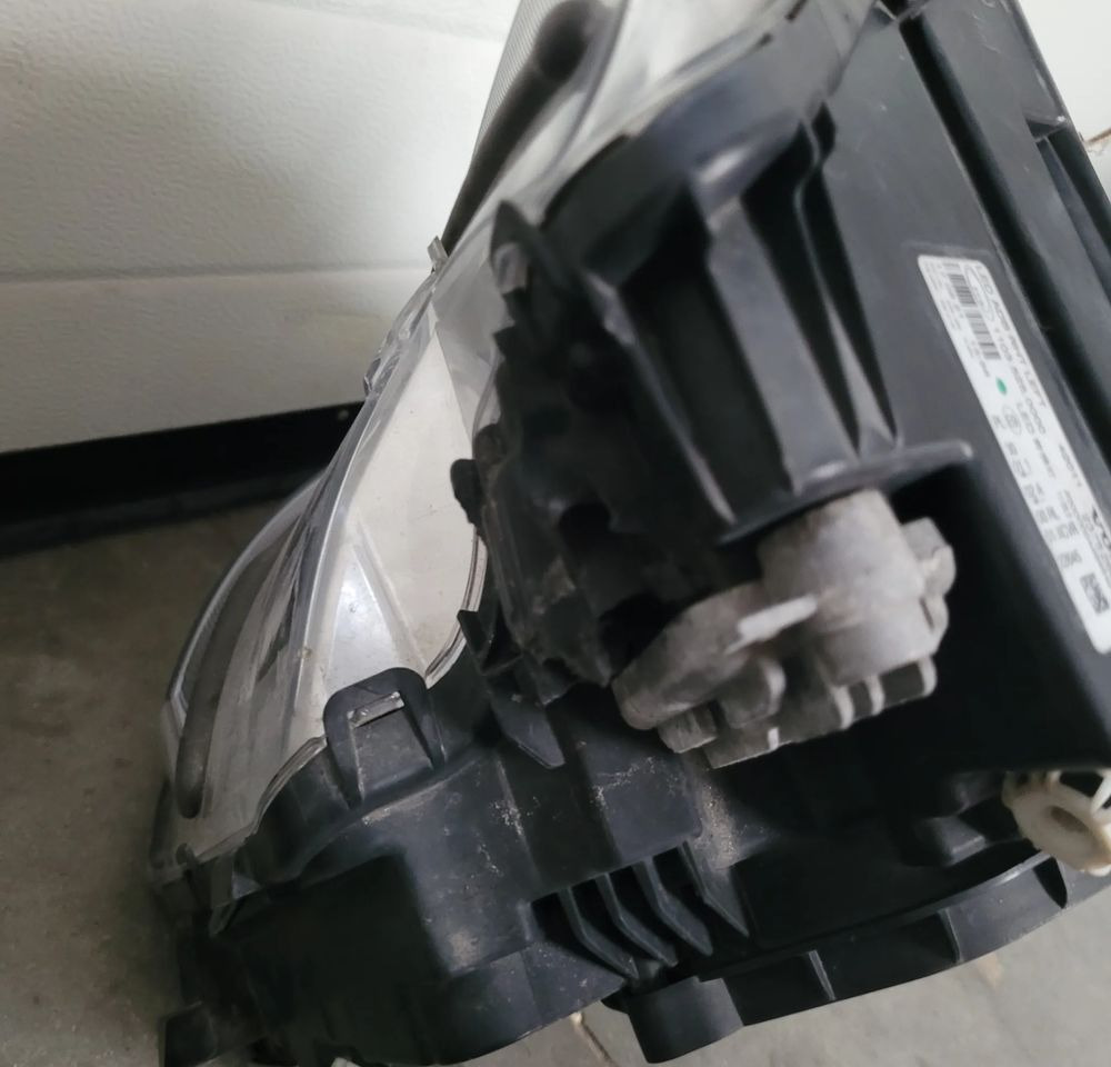 LAMPA LED LH. VOLVO FH5 23752680 ORYGINAŁ CHWALIM116 - Светло/ Осветлување за Камион: слика 4 LAMPA LED LH. VOLVO FH5 23752680 ORYGINAŁ CHWALIM116 - Светло/ Осветлување за Камион: слика 4