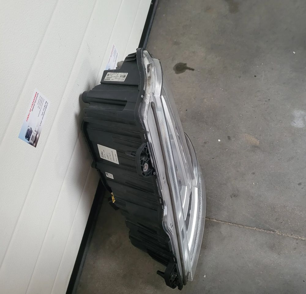 LAMPA LED LH VOLVO FH5 ORYGINAŁ 24056511 CHWALIM116 - Светло/ Осветлување за Камион: слика 2 LAMPA LED LH VOLVO FH5 ORYGINAŁ 24056511 CHWALIM116 - Светло/ Осветлување за Камион: слика 2