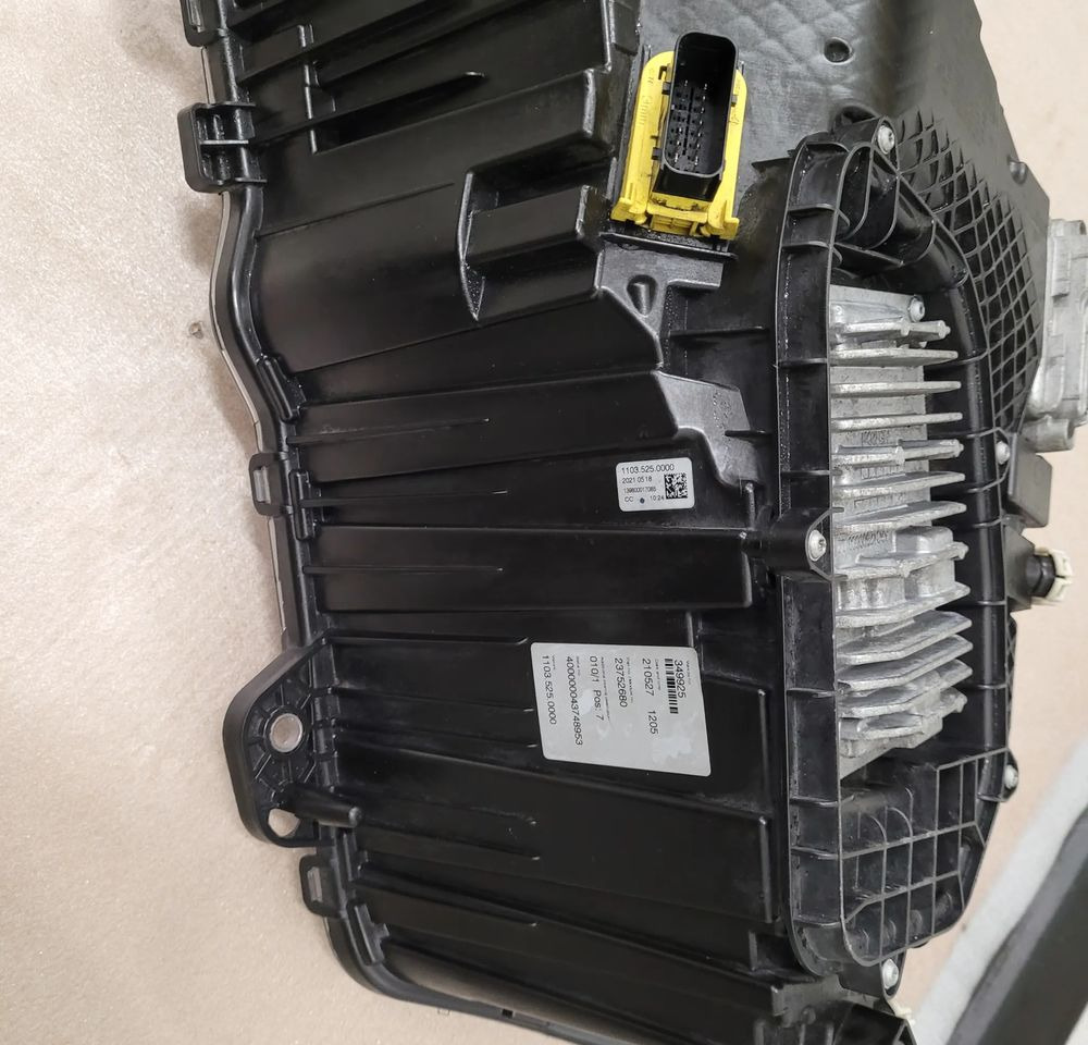 LAMPA LED VOLVO FH5 ORYGINAŁ LH. 23752680 - Светло/ Осветлување за Камион: слика 4 LAMPA LED VOLVO FH5 ORYGINAŁ LH. 23752680 - Светло/ Осветлување за Камион: слика 4