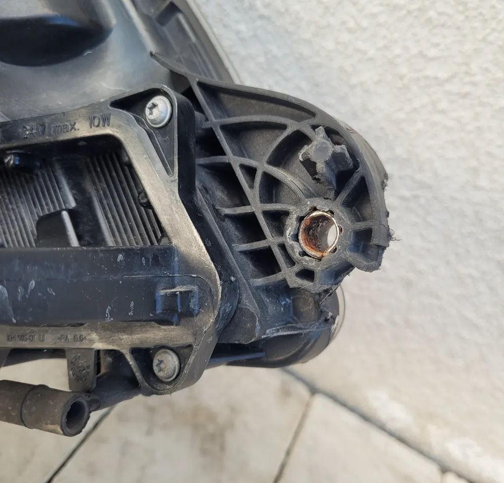 LAMPA LEWA FULL LED DAF XF 106 ORYGINAL - Светло/ Осветлување за Камион: слика 5 LAMPA LEWA FULL LED DAF XF 106 ORYGINAL - Светло/ Осветлување за Камион: слика 5