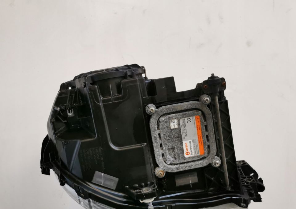 LAMPA MERCEDES ACTROS ANTOS XENON mp4 A9608202639 - Предни светла за Камион: слика 3 LAMPA MERCEDES ACTROS ANTOS XENON mp4 A9608202639 - Предни светла за Камион: слика 3