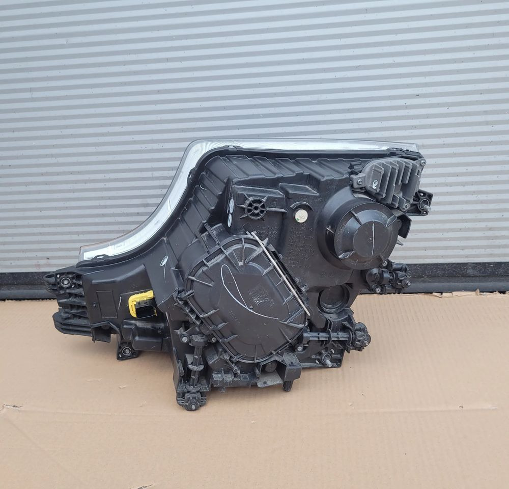 LAMPA PRAWA MERCEDES ACTROS MP5 ORYGINAŁ A9618204139 CHWALIM116 - Светло/ Осветлување за Камион: слика 2 LAMPA PRAWA MERCEDES ACTROS MP5 ORYGINAŁ A9618204139 CHWALIM116 - Светло/ Осветлување за Камион: слика 2