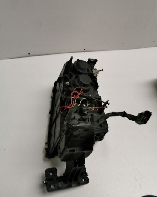 LAMPA VOLVO FH12 fh13 ORYGINAŁ PRAWA - Предни светла за Камион: слика 4 LAMPA VOLVO FH12 fh13 ORYGINAŁ PRAWA - Предни светла за Камион: слика 4