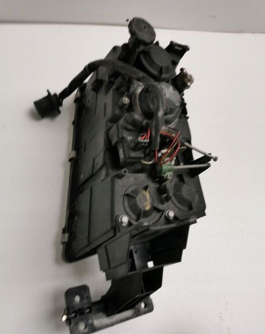 LAMPA VOLVO FH12 fh13 ORYGINAŁ PRAWA. - Предни светла за Камион: слика 3 LAMPA VOLVO FH12 fh13 ORYGINAŁ PRAWA. - Предни светла за Камион: слика 3