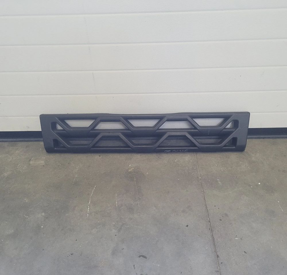 ŁAWKA STOPNIEN RENAULT RANGE T GAMA - Праг за стапнување за Камион: слика 1 ŁAWKA STOPNIEN RENAULT RANGE T GAMA - Праг за стапнување за Камион: слика 1