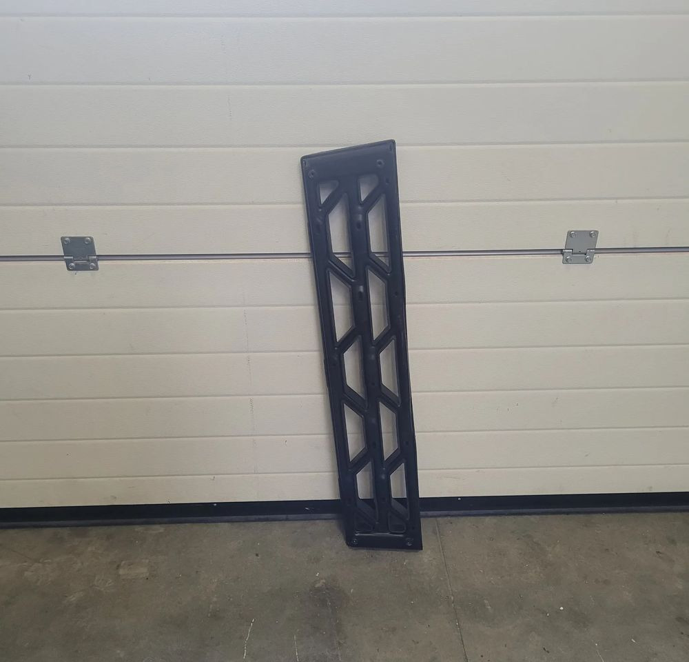 ŁAWKA STOPNIEN RENAULT RANGE T GAMA - Праг за стапнување за Камион: слика 2 ŁAWKA STOPNIEN RENAULT RANGE T GAMA - Праг за стапнување за Камион: слика 2