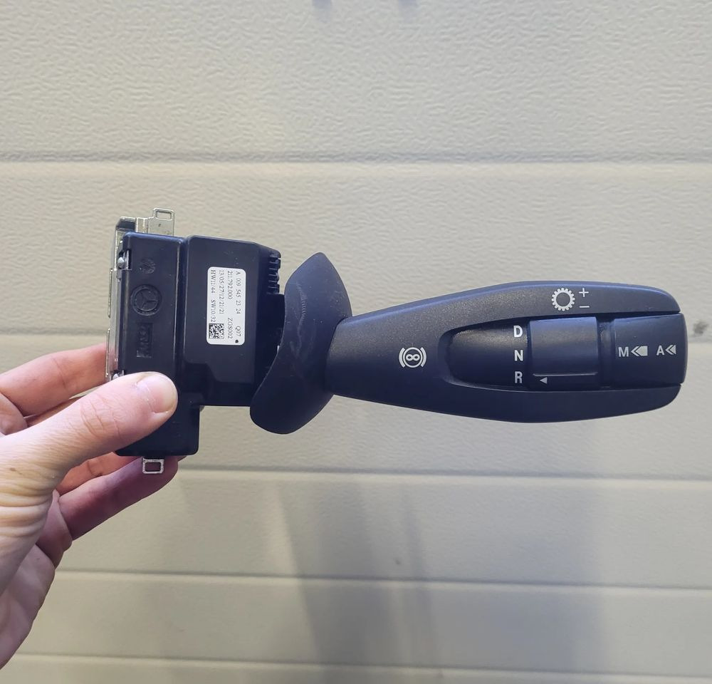 MANETKA ZMIANY BIEGÓW MERCEDES ACTROS A0095452324 CHWALIM116 - Рачка за менувач за Камион: слика 1 MANETKA ZMIANY BIEGÓW MERCEDES ACTROS A0095452324 CHWALIM116 - Рачка за менувач за Камион: слика 1