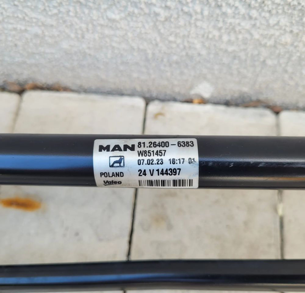 MECHANIZ WYCIERACZEK MAN TG3 TGX 81.26400-6383 ORYGINAŁ CHWALIM116 - Бришач за Камион: слика 4 MECHANIZ WYCIERACZEK MAN TG3 TGX 81.26400-6383 ORYGINAŁ CHWALIM116 - Бришач за Камион: слика 4