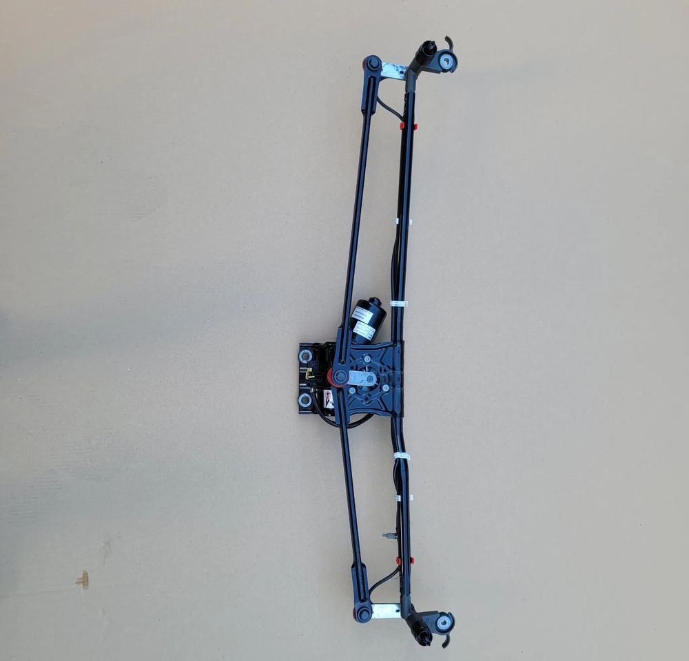 MECHANIZM WYCIERACZEK VOLVO FH4 FH5 78546711 CHWALIM116 - Бришач за Камион: слика 1 MECHANIZM WYCIERACZEK VOLVO FH4 FH5 78546711 CHWALIM116 - Бришач за Камион: слика 1