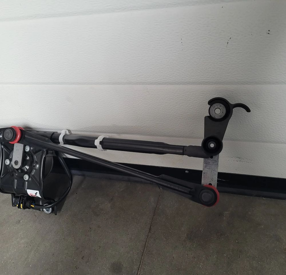 MECHANIZM WYCIERACZEK VOLVO FH4 FH5 ORYGINAŁ NOWY CHWALIM116 - Бришач за Камион: слика 3 MECHANIZM WYCIERACZEK VOLVO FH4 FH5 ORYGINAŁ NOWY CHWALIM116 - Бришач за Камион: слика 3