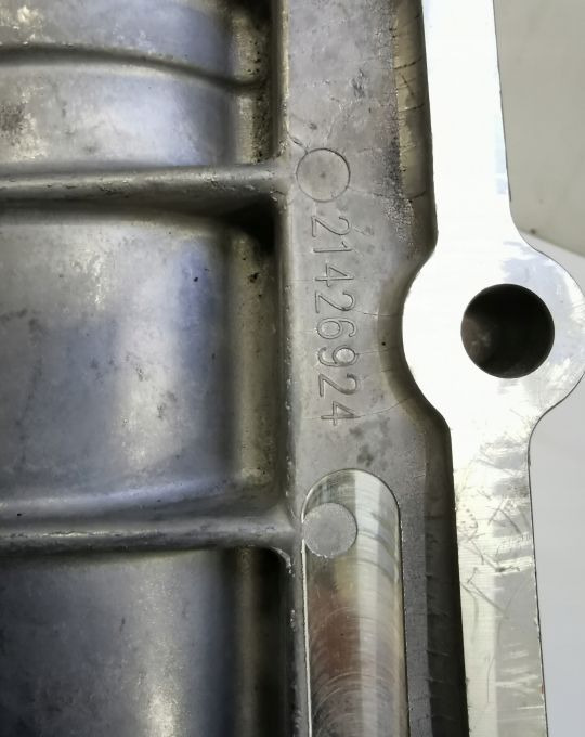 OBUDOWA FILTRA OLEJU VOLVO RENAULT 21426924 - Филтер за масло за Камион: слика 3 OBUDOWA FILTRA OLEJU VOLVO RENAULT 21426924 - Филтер за масло за Камион: слика 3