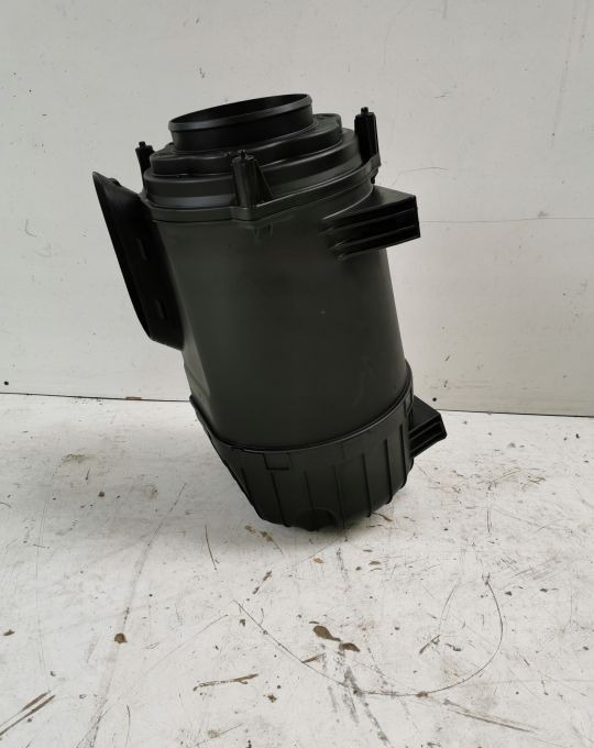 OBUDOWA FILTRA POWIETRZA SCANIA S R NGT 22321180 - Филтер за воздух за Камион: слика 2 OBUDOWA FILTRA POWIETRZA SCANIA S R NGT 22321180 - Филтер за воздух за Камион: слика 2