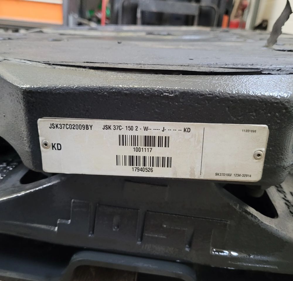 SIODŁO JOST DAF XG XF NOWY MODEL JSK37C-150 - Спојка на петто тркало за Камион: слика 4 SIODŁO JOST DAF XG XF NOWY MODEL JSK37C-150 - Спојка на петто тркало за Камион: слика 4