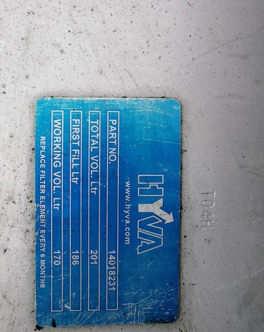 ZBIORNIK OLEJU HYVA OM 14018231 - Хидрауличен резервоар за Камион: слика 4 ZBIORNIK OLEJU HYVA OM 14018231 - Хидрауличен резервоар за Камион: слика 4