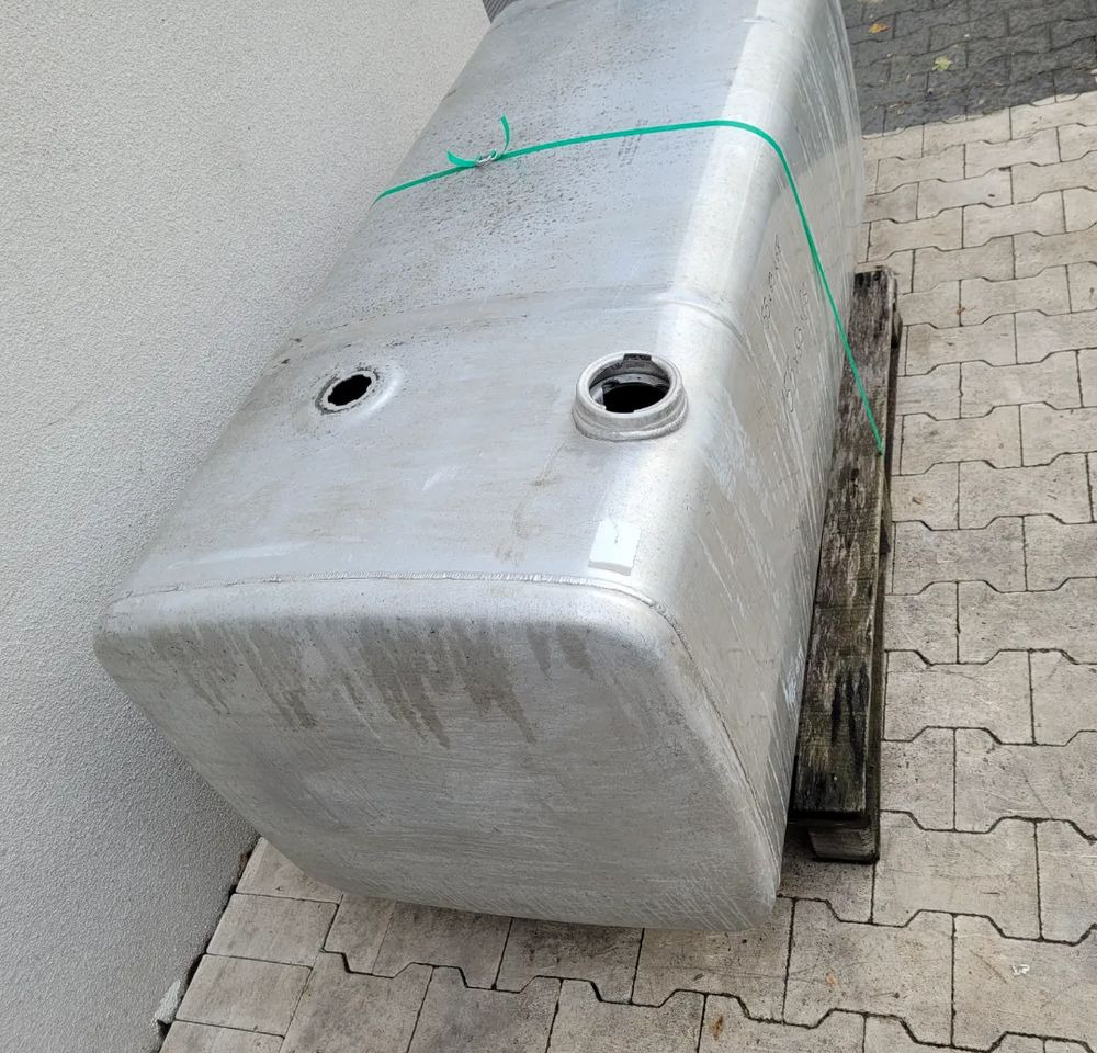 ZBIORNIK PALIWA IVECO STRALIS 600L 155X63X68 - Резервоар за гориво за Камион: слика 3 ZBIORNIK PALIWA IVECO STRALIS 600L 155X63X68 - Резервоар за гориво за Камион: слика 3