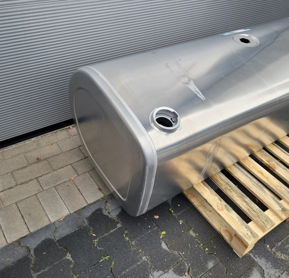 ZBIORNIK PALIWA VOLVO RENAULT 22038784 475L 150X55X68CM CHWALIM116 - Систем за гориво за Камион: слика 3 ZBIORNIK PALIWA VOLVO RENAULT 22038784 475L 150X55X68CM CHWALIM116 - Систем за гориво за Камион: слика 3