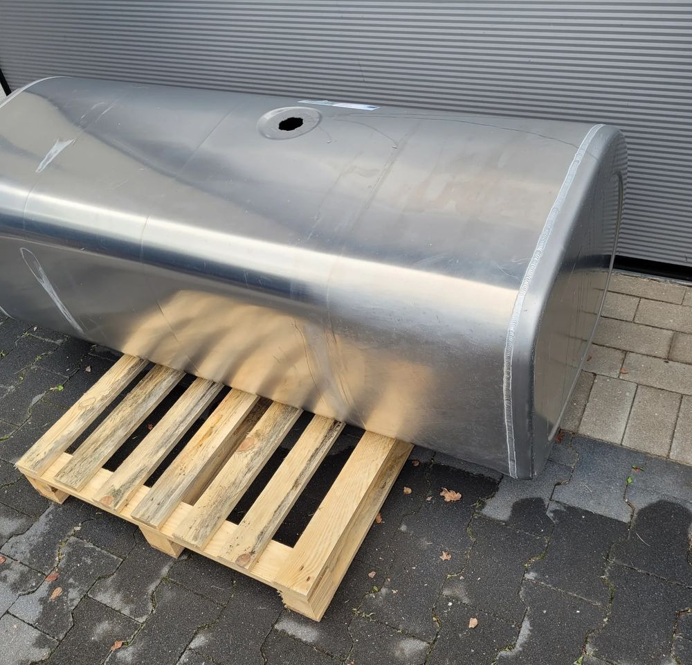 ZBIORNIK PALIWA VOLVO RENAULT 22038784 475L 150X55X68CM CHWALIM116 - Систем за гориво за Камион: слика 2 ZBIORNIK PALIWA VOLVO RENAULT 22038784 475L 150X55X68CM CHWALIM116 - Систем за гориво за Камион: слика 2