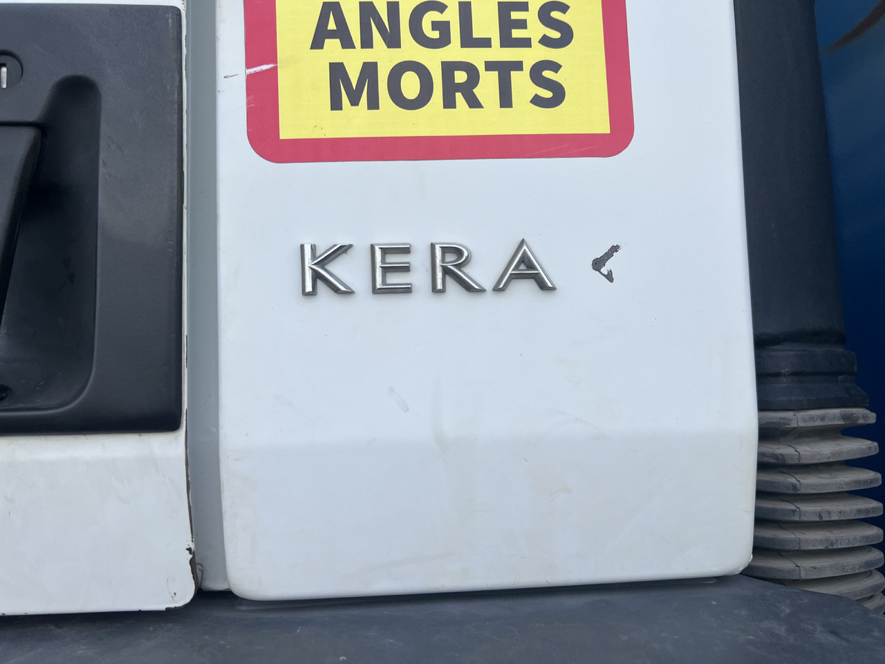 Renault kerax - Камион со кран: слика 4 Renault kerax - Камион со кран: слика 4