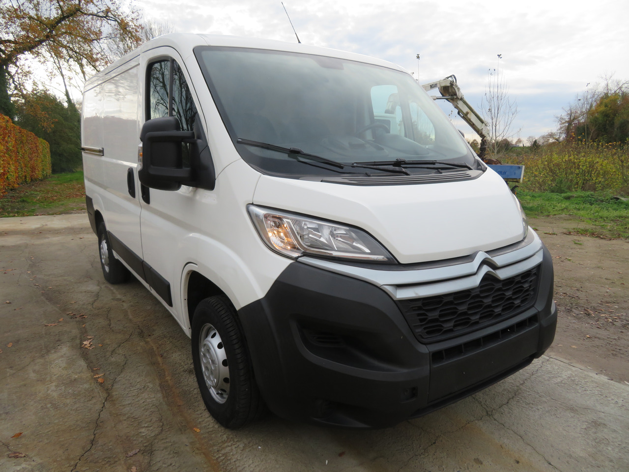 Citroën Jumper 2.2 BlueHDi - L1H1 - Мало комбе: слика 1 Citroën Jumper 2.2 BlueHDi - L1H1 - Мало комбе: слика 1