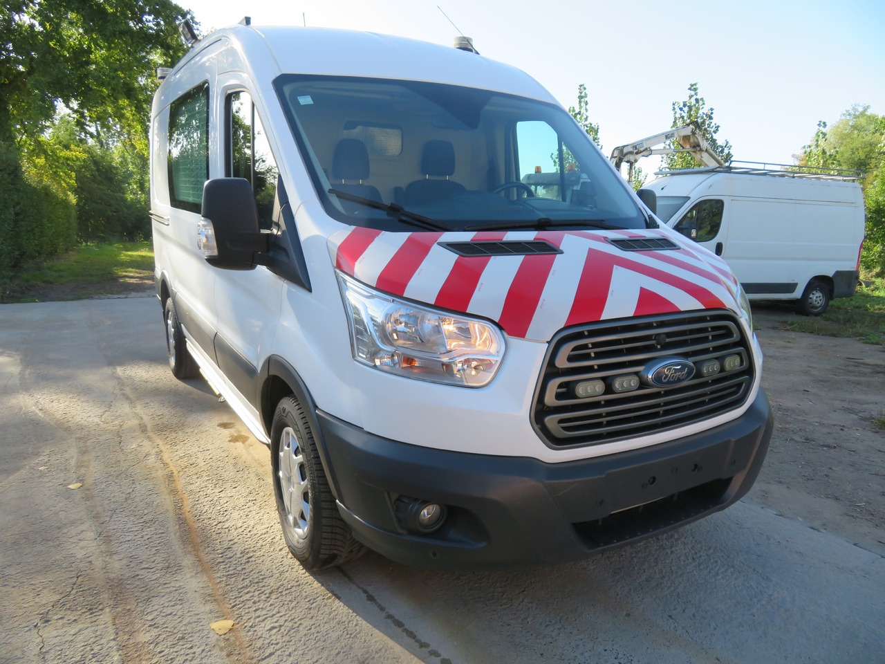 Ford Transit 2.0TDCi - Товарно комбе: слика 1 Ford Transit 2.0TDCi - Товарно комбе: слика 1
