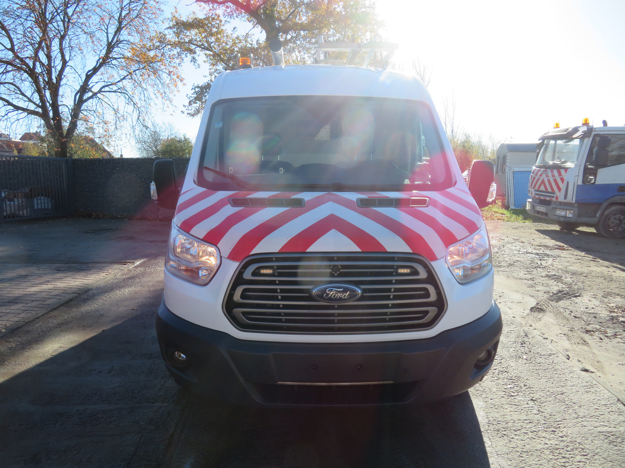 Ford Transit 2.0TDCi L2H2 - Товарно комбе: слика 2 Ford Transit 2.0TDCi L2H2 - Товарно комбе: слика 2