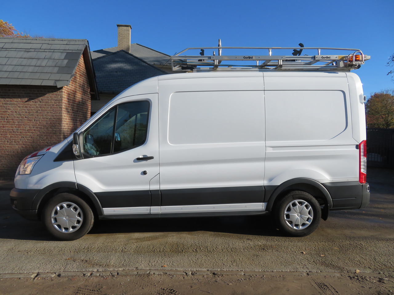 Ford Transit 2.0TDCi L2H2 - Товарно комбе: слика 4 Ford Transit 2.0TDCi L2H2 - Товарно комбе: слика 4