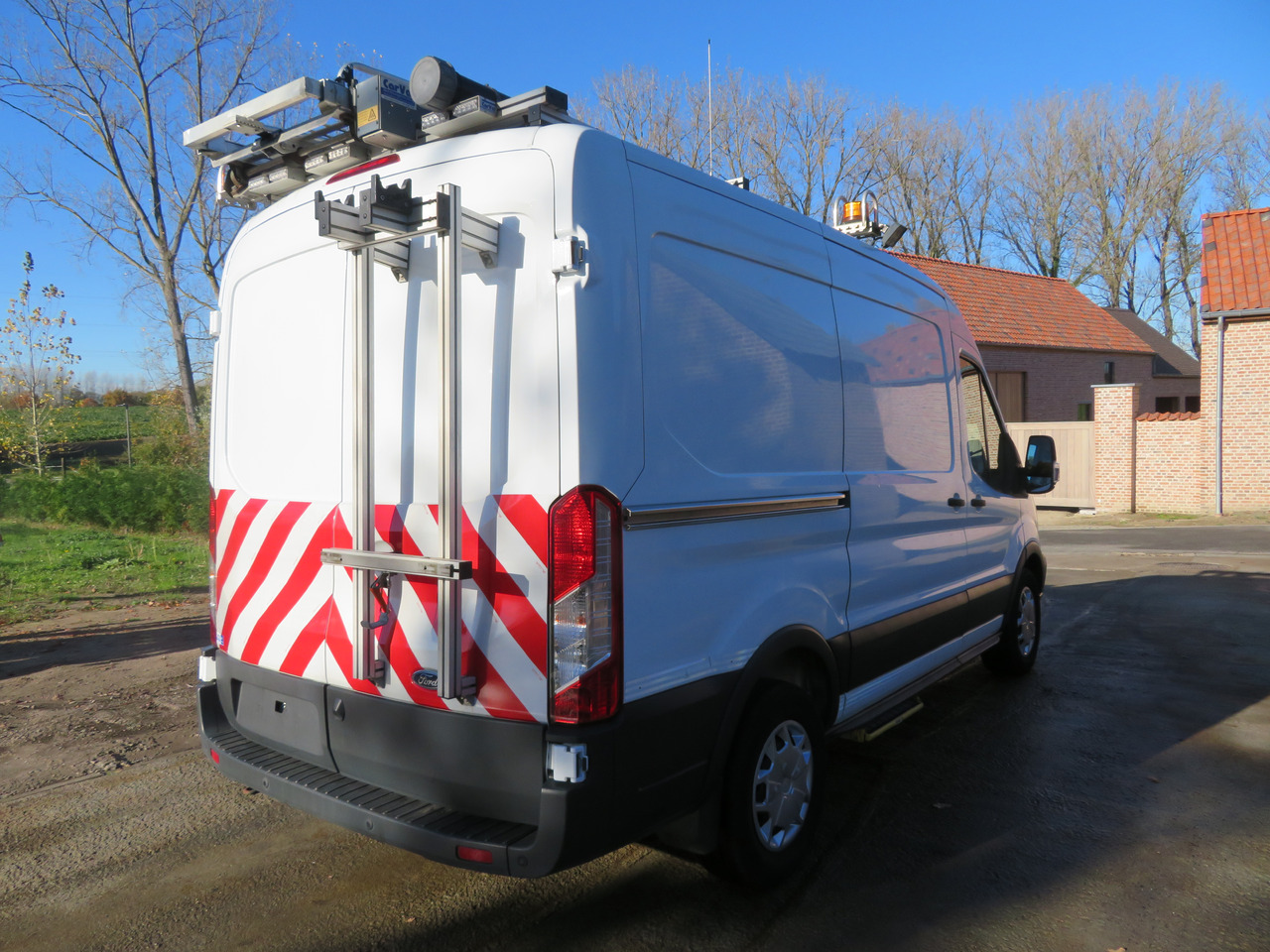 Товарно комбе Ford Transit 2.0TDCi L2H2: слика 7 Товарно комбе Ford Transit 2.0TDCi L2H2: слика 7