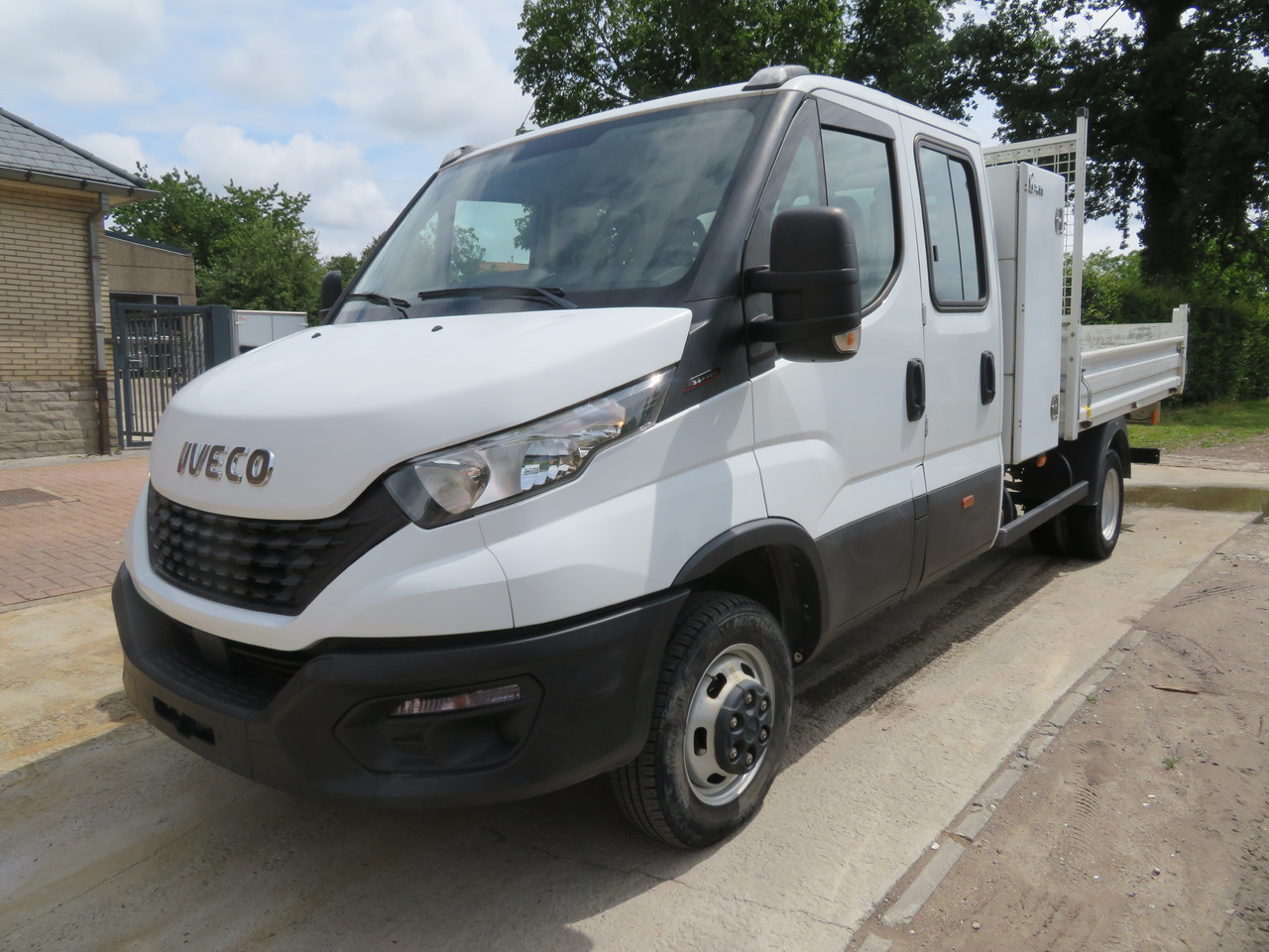 IVECO Daily 35C16 3.0 Dubbel cabine - Комби кипер, Комби со двојна кабина: слика 3 IVECO Daily 35C16 3.0 Dubbel cabine - Комби кипер, Комби со двојна кабина: слика 3