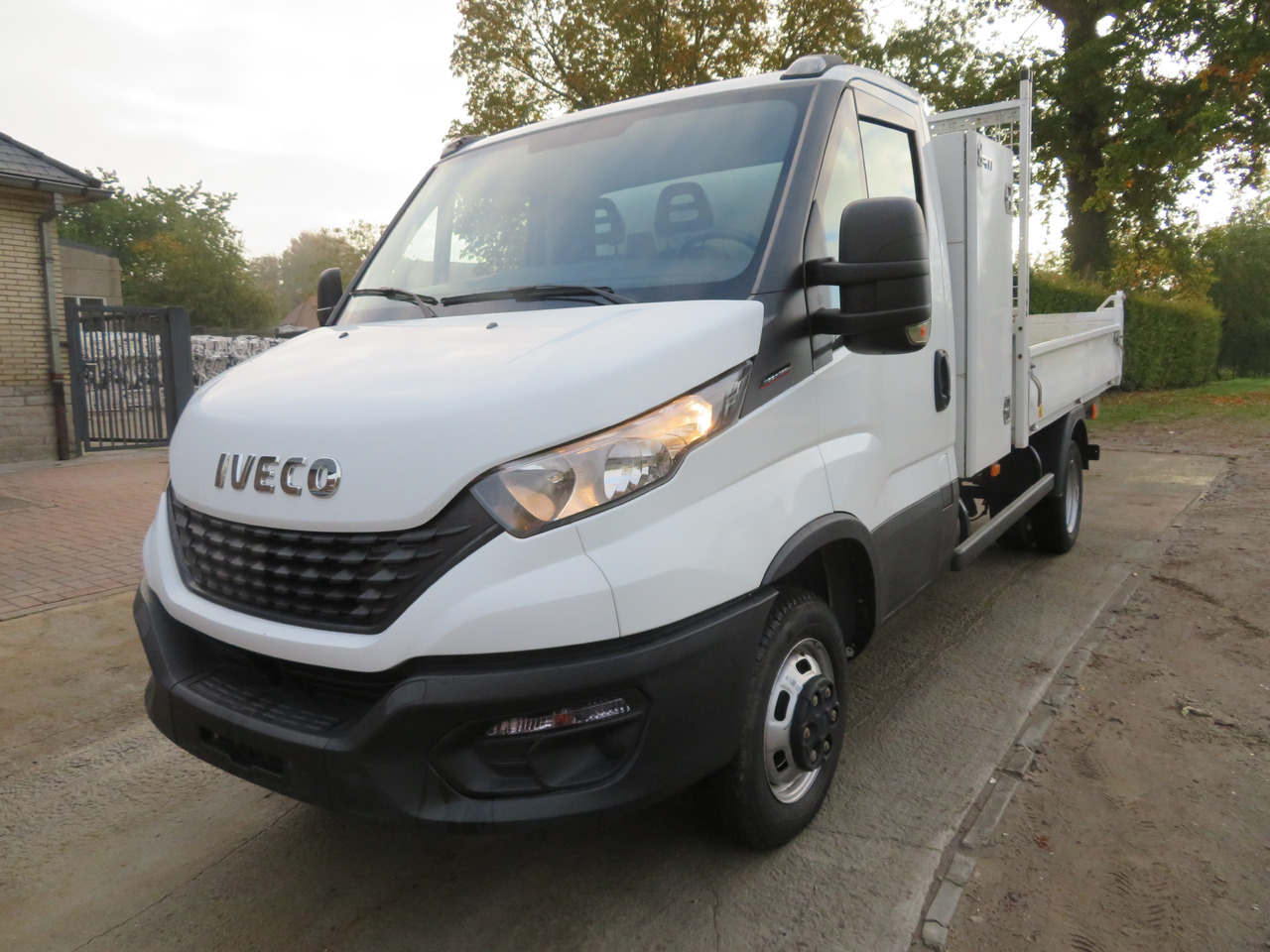 Iveco Daily 35C16 3.0 - L2 - Kipper - Комби кипер: слика 3 Iveco Daily 35C16 3.0 - L2 - Kipper - Комби кипер: слика 3