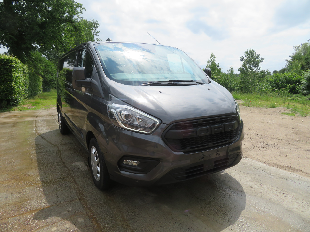 FORD Transit Custom 2.0tdci TREND - L2 - Комбе: слика 1 FORD Transit Custom 2.0tdci TREND - L2 - Комбе: слика 1